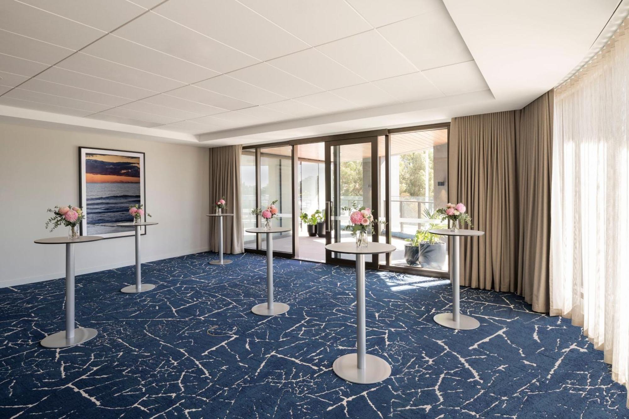 Courtyard By Marriott Perth Murdoch Hotel Fremantle